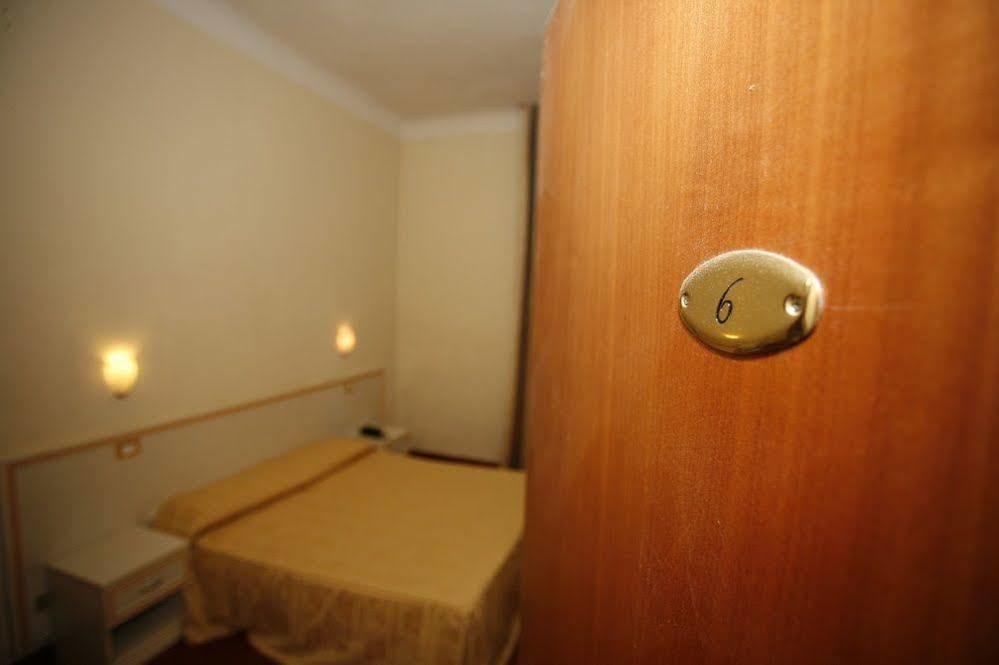 מילאנו Hotel Adler מראה חיצוני תמונה