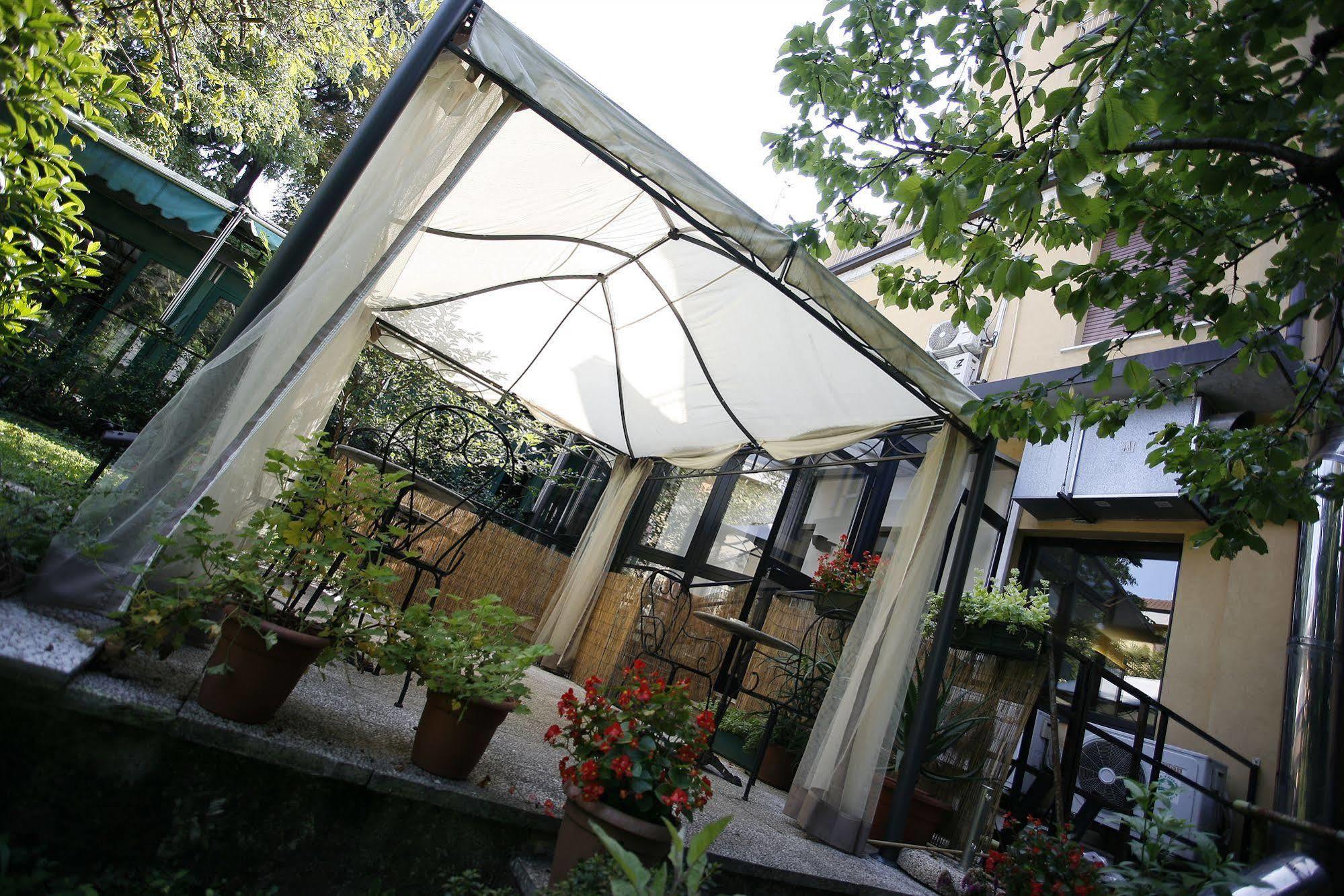 מילאנו Hotel Adler מראה חיצוני תמונה